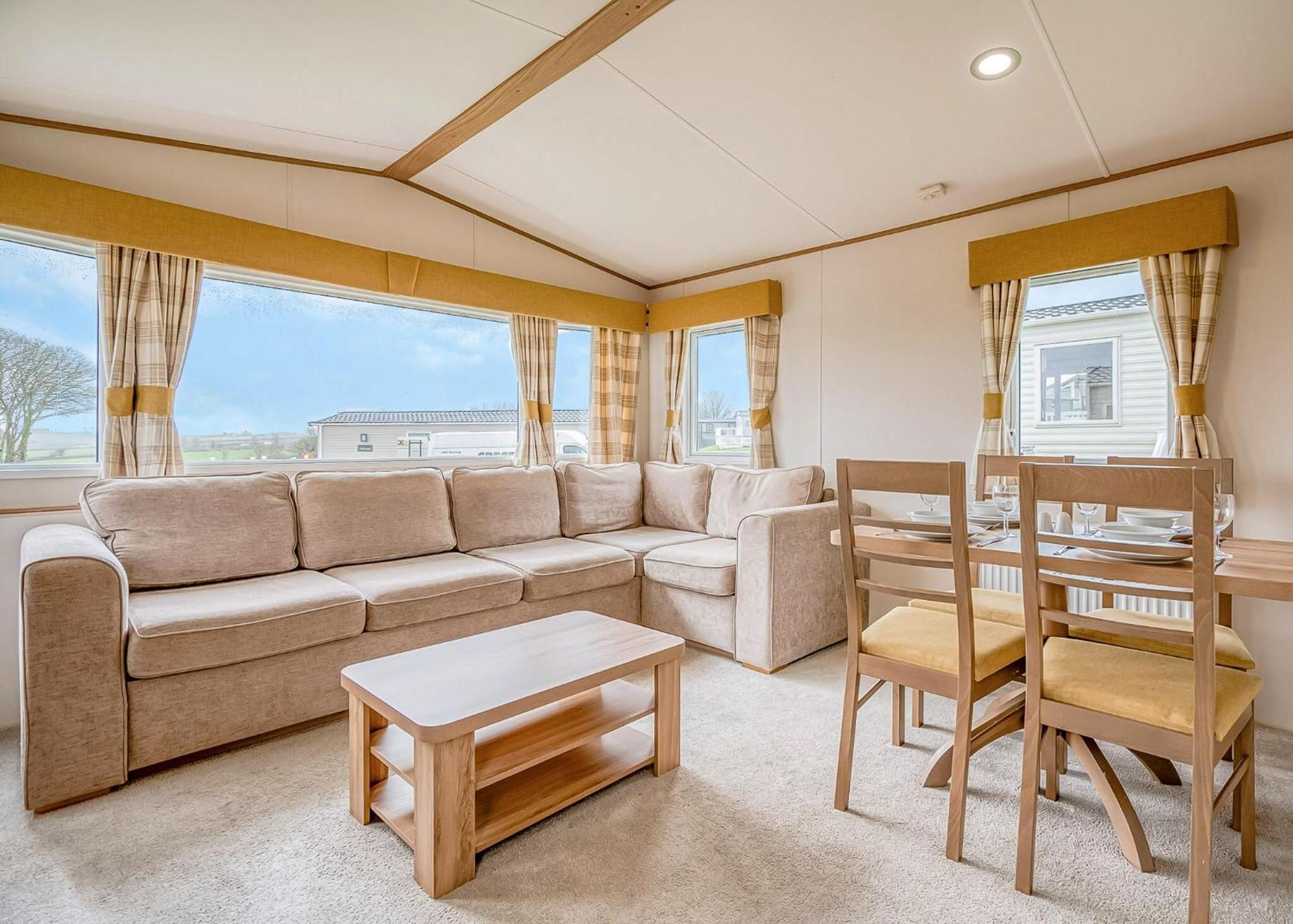 Meadow Lakes Holiday Park Сейнт Остел Екстериор снимка