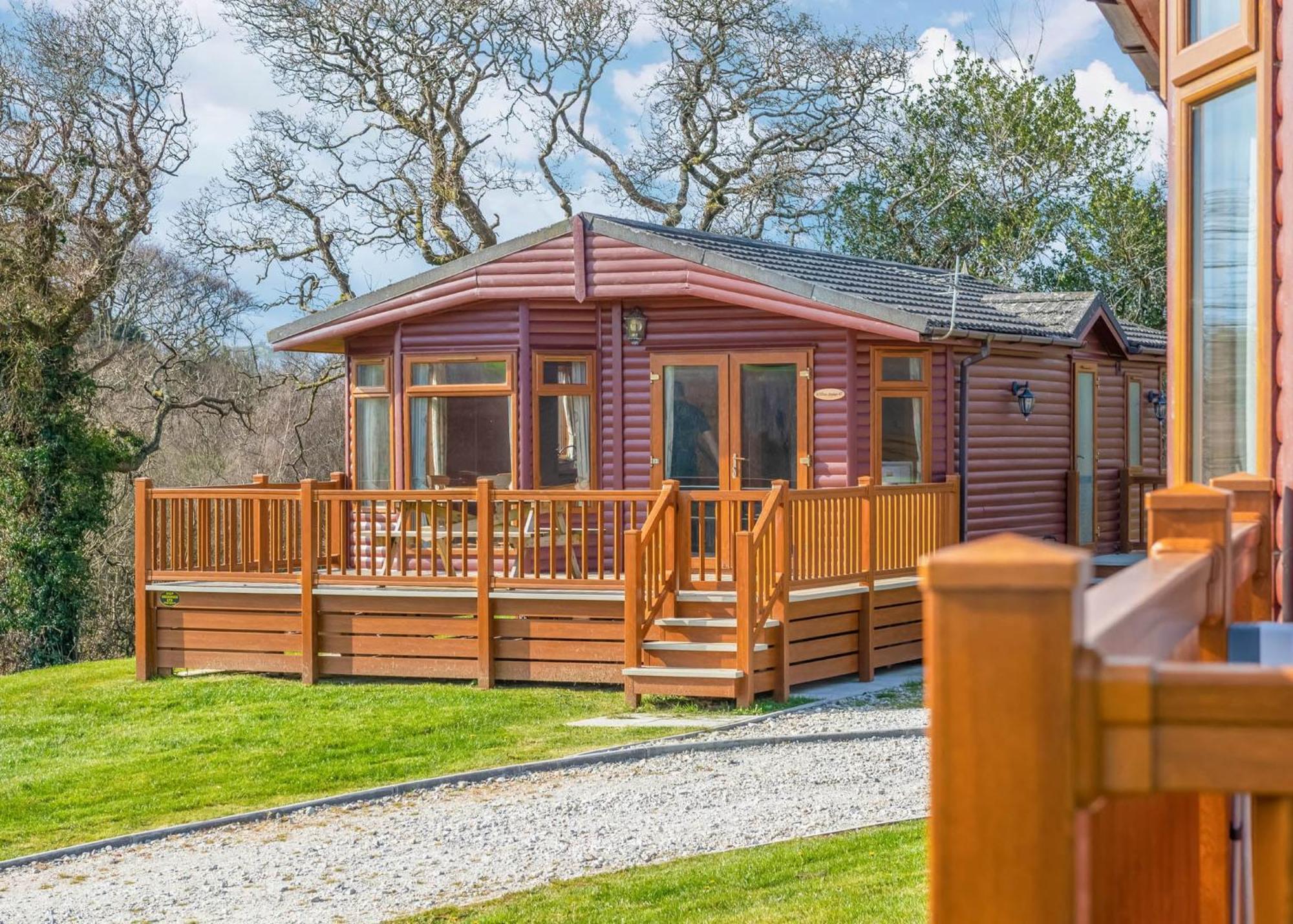 Meadow Lakes Holiday Park Сейнт Остел Екстериор снимка
